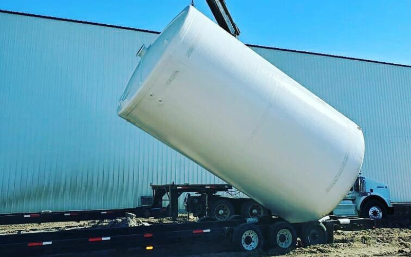 راهاندازی مخزن استیل با تستهای ایمنی و عملکردی