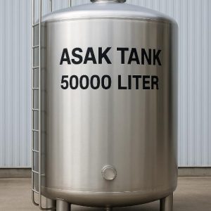 مخزن استیل 50000 لیتری نصب‌شده در کارخانه صنعتی